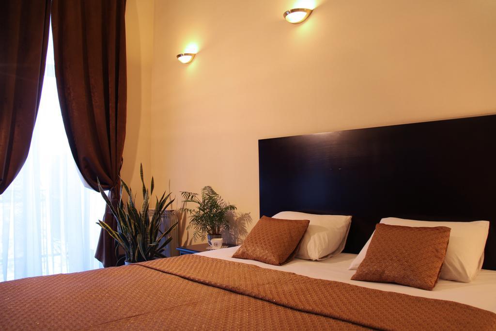 Hotel Business Apartments Dnipro Dış mekan fotoğraf