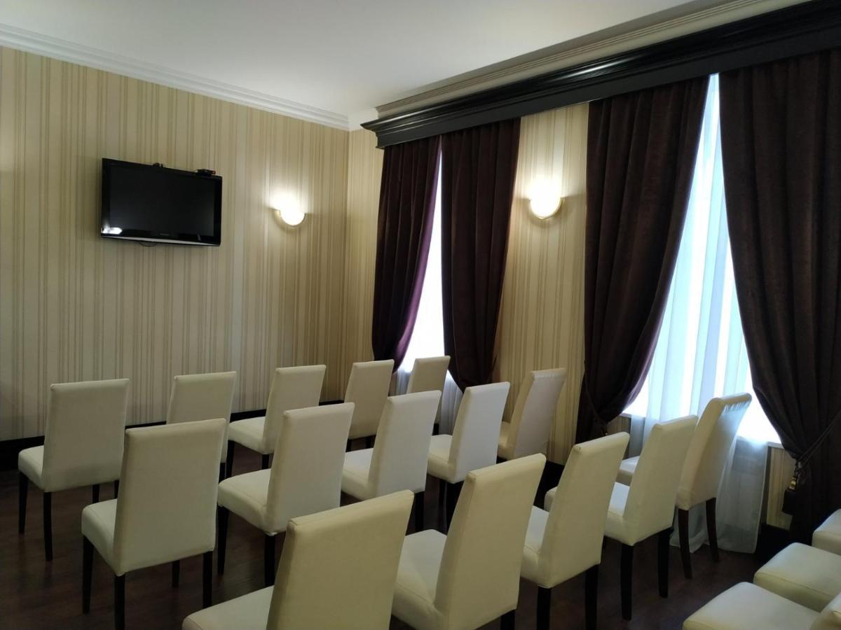 Hotel Business Apartments Dnipro Dış mekan fotoğraf